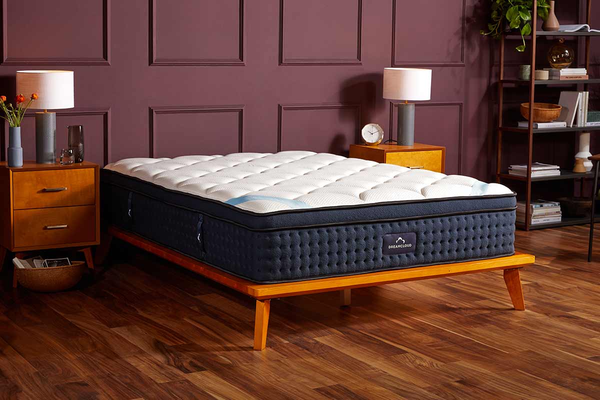 dream cloud premier queen mattress